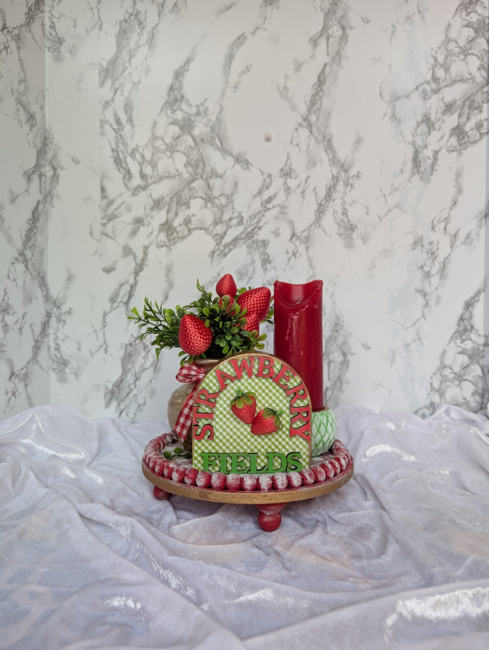 Strawberry Fields Tray Vignette Set